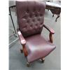 Image 1 : Oak Trim Leather Tufted Executive Chair