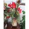 Image 1 : Silk Flower Arrangement