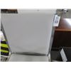 Image 2 : 5-Stackable Grey Office Chairs - 5 X $