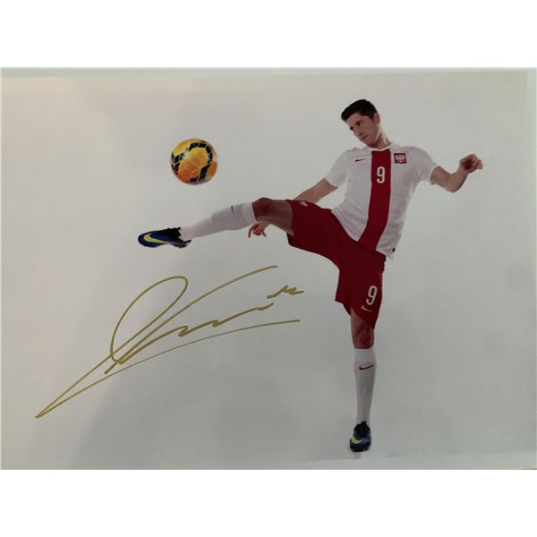 Poland Soccer Captain Robert Lewandowski signed photo