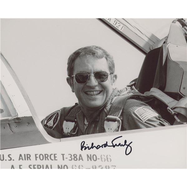 NASA Richard Truly signed photo