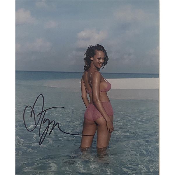 Tyra Banks signed photo