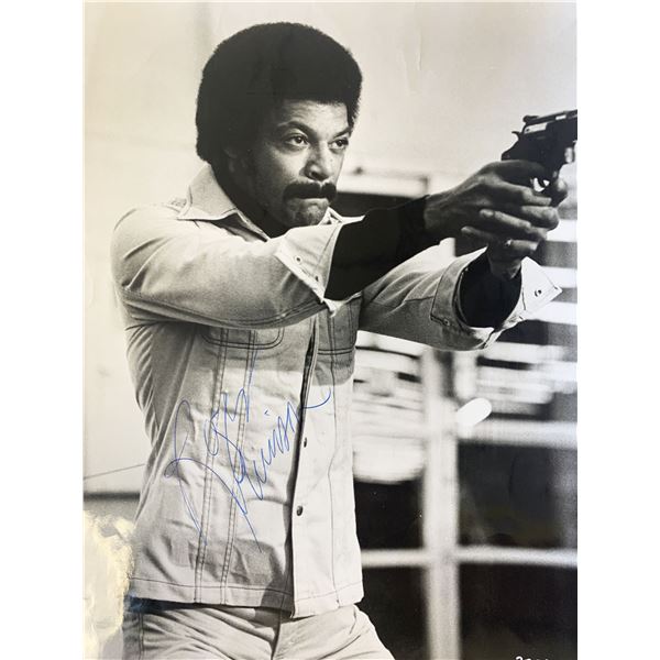 Roger Robinson Newman's Law signed movie photo