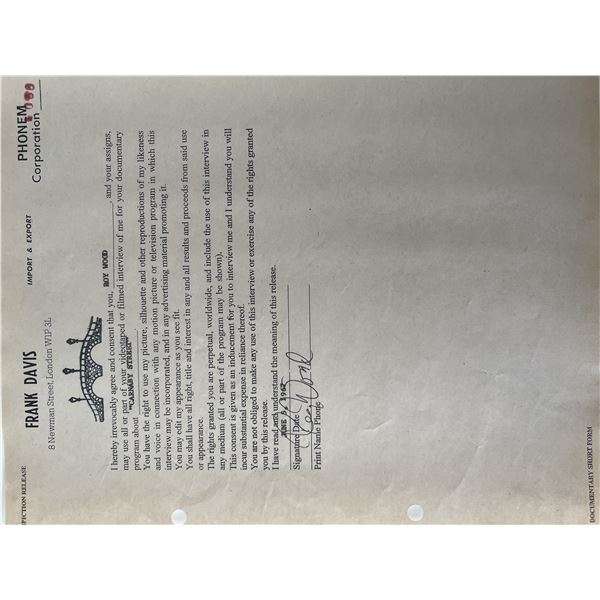 The Move signed Frank Davis contract