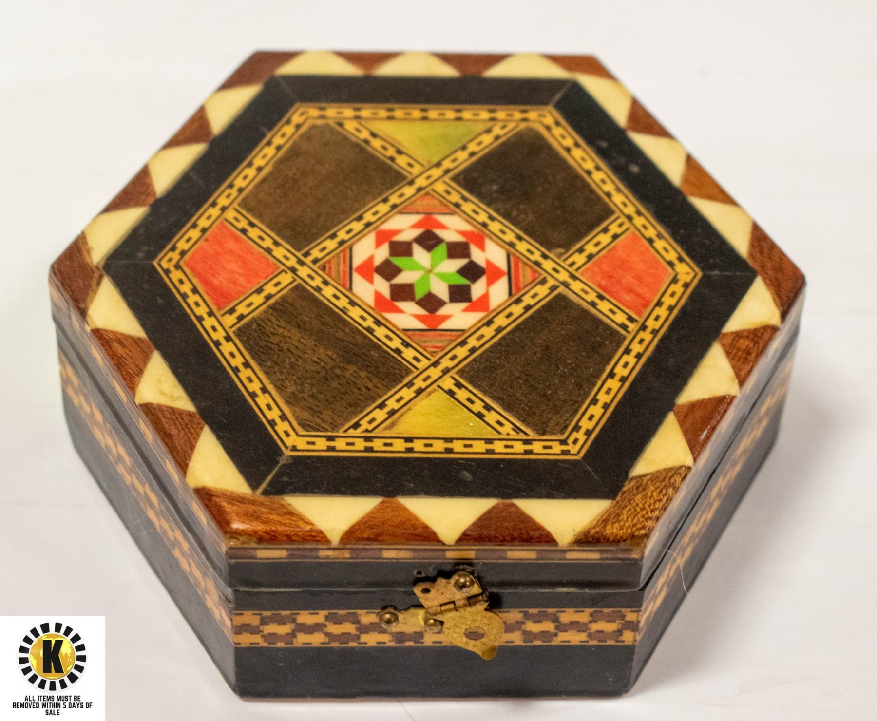 ORNATE WOODEN OCTAGONAL BOX
