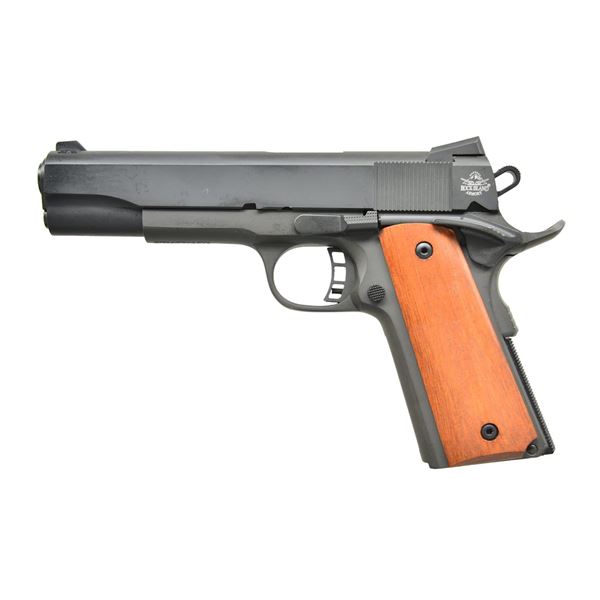 LIKE NEW ROCK ISLAND 1911 A1-FS PISTOL IN CASE.