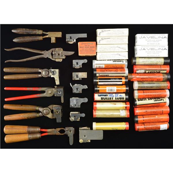 14 BULLET MOLDS & 20 PACKAGES BULLET LUBE.