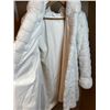Image 2 : White Fur Coat