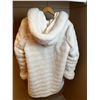 Image 3 : White Fur Coat