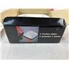 Image 2 : 2 Trays & 4 Fondue Plates