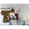 Image 2 : Table Linens Lot