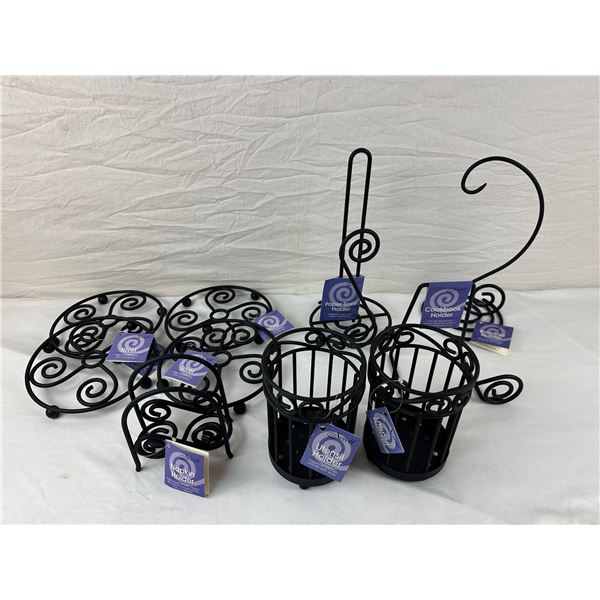 Brand New - Scroll Kitchen Lot