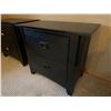 Image 2 : 2 End Tables - 2 drawers