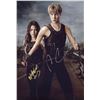 Image 1 : Terminator Dark Fate Photo Mackenzie Davis Natalia Reyes Autographed Signed