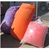 Image 1 : Pallet Multiple Milega Hawaii Bean Bags Misc Color & Design