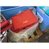 Image 2 : Pallet Multiple Party Rental Linens Misc Colors, Patterns & Fabrics