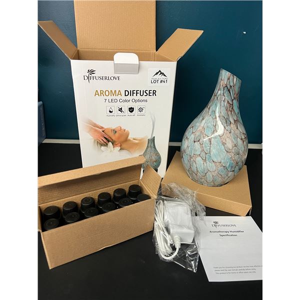 Lot of 1 Aroma Diffuser w/ 7 LED Color Options & 12pack of Essential Oils