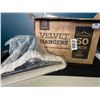 Image 1 : Lot of 1 50pack of Velvet Hangers - Ivory