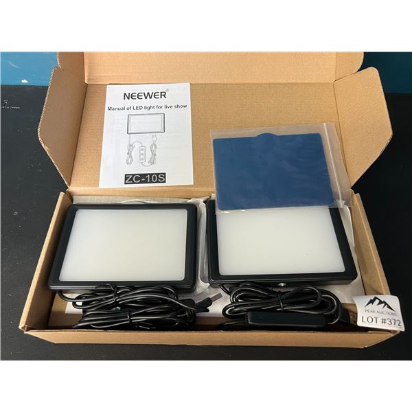 Lot of 1 Neewer 2pack Dimmable 5600K USB Colorful Video Lighting Kit w/ Tripod