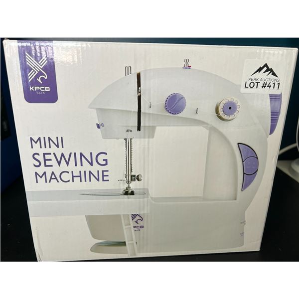 Lot of 1 Mini Sewing Machine