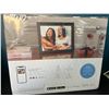 Image 2 : Lot of 1 Nixplay 15-Inch Smart Digital Wi-Fi Photo Frame - Black