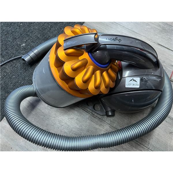 Lot of 1 Dyson Floor Vacuum (*Used)
