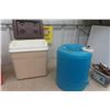 Image 3 : 2 Small Portable Coolers, Reliance Water Jug, small Barn Lantern
