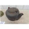 Image 4 : Vintage Large Cast Iron Kettle + Coleman Lantern