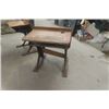Image 4 : 2 Vintage School Desks