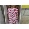 Image 3 : American Girl 'Doll Hospital' Elizabeth Cole 18'' Doll in Box with Certificate 