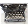 Image 2 : Vintage Underwood Manual Type Writer 