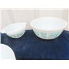 Image 5 : 7 Pyrex ButterPrint Mixing Bowls