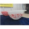 Image 5 : 4 Pyrex Mixing Bowls