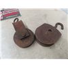 Image 3 : 4 Vintage Pulleys; 2 Steel, 2 Steel + Wood