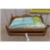 Image 1 : New Doll Day Bed with Pillows + Blankets 11"×12"×22"