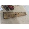 Image 6 : 5 Wood Planes- 1 Handled + Wooden Level
