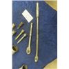 Image 5 : 1/2" Drive Ratchet + Bar, 2 Extensions + a Few Sockets, 3/4" Sockets + Adapter