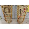Image 4 : Pair of Made in Canada Snowshoes 10"×36" - 1 Missing Foot Harness