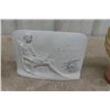 Image 3 : 2 Lladro Figures, Lladro Store Display Plaque, Hull Planter