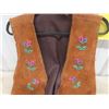 Image 4 : Vintage First Nations Cree Beaded Leather Vet - Seems to be Sz Med - Edges are Nicely Laced - Very 