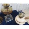 Image 5 : 4 Vintage Oil Lamps