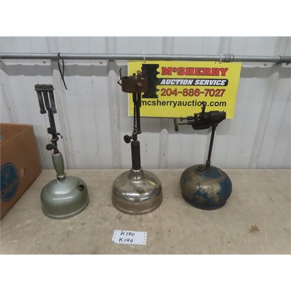 3 Coleman Lamps