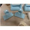 Image 7 : Ceramic Toilet Paper Holders: Baby Blue + Yellow