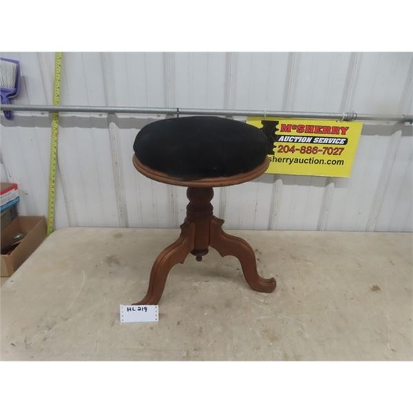 Small Swivel Stool with Legs