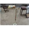 Image 3 : Modern Wooden Clothes Rack 15"×27"×36" + Brass Floor Lamp