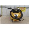 Image 1 : Genie SV350Q 3.5HP 12 Gal Wet/Dry Vacuum