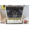 Image 2 : Kerosun Radiant 10 Portable Kerosene Heater in Box - Looks Hardly If ever- Used