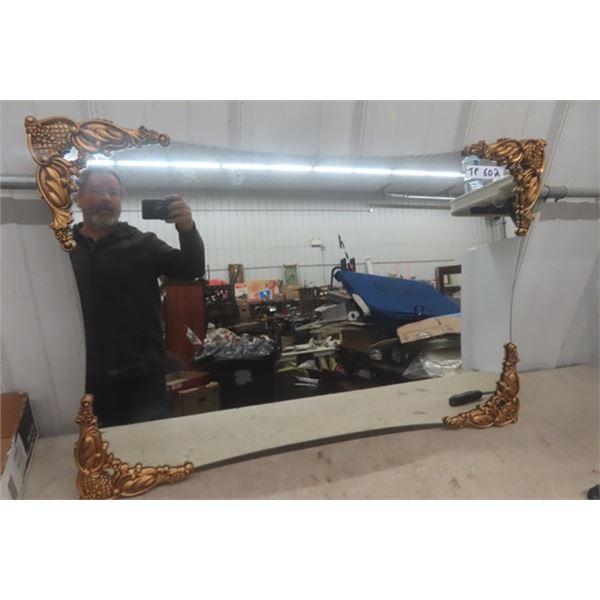 Wall Mirror with Fancy Corner Design 25"×37"