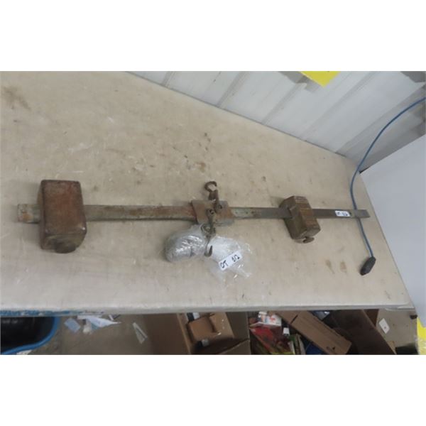 Fair Banks Heavy Duty Beam Scale with Weights in Bag