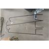 Image 3 : 3 Wrought Iron Sheppard's Hook Plant Holder- 1 Double